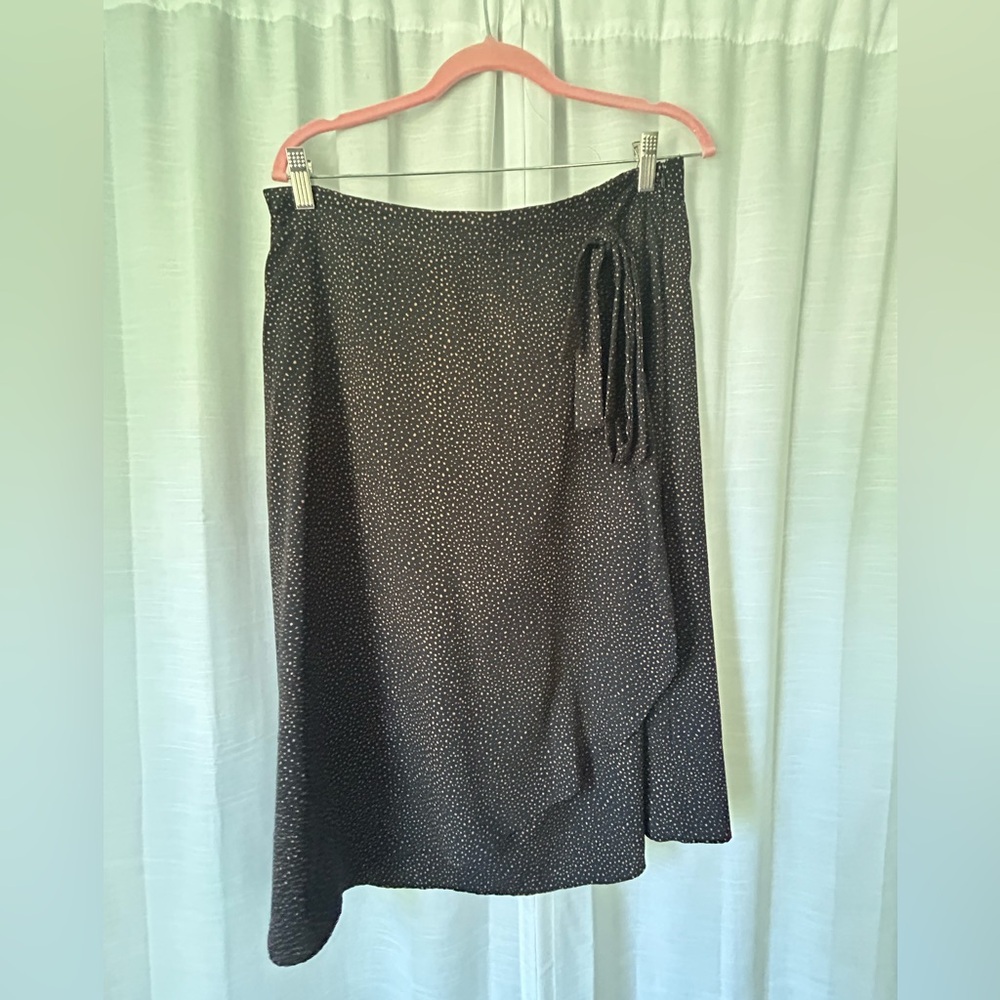 Le Lis Black and White Midi Skirt